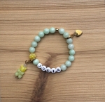 Kindersieraden: meisjes armband met naam model "bears gold" incl. 2 bedels 