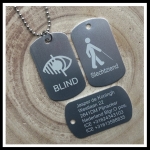 Dogtag slechtziend of blind 2-zijde gravure aluminium hoogglans  