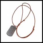 Dogtag met leren ketting