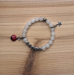 Kindersieraden: jongens armband met naam model "tevredenheid"   