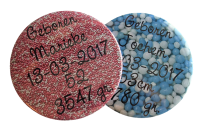 Buttons met naam model "geboorte", per stuk 5 of 7,5cm