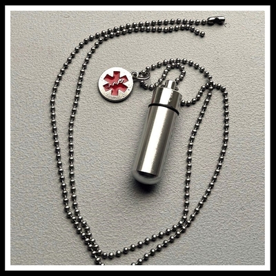 Medische SOS hanger pillenkoker aluminium inc. rvs ketting