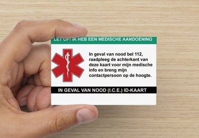 Medische sleutelhanger kaartje in waterdicht hoesje 2 designs