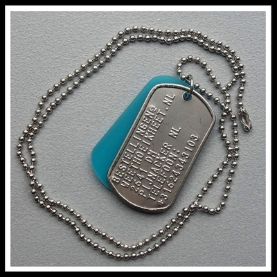 Dogtag met plexiglas hanger