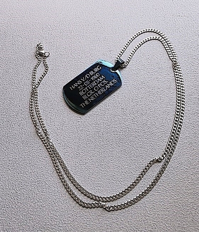 Dogtag gegraveerd RVS 3 kleuren incl. ketting 1 of 2 zijde gravure