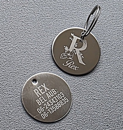 Hondenpenning rond RVS 2-zijde gravure monogram incl. rvs sleutelring setje