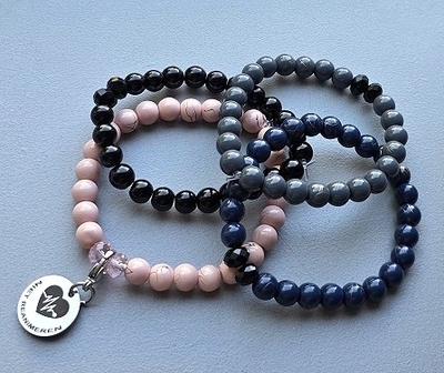 Niet reanimeren armband 8 mm kunststof kralen met bedel op uw maat gemaakt   