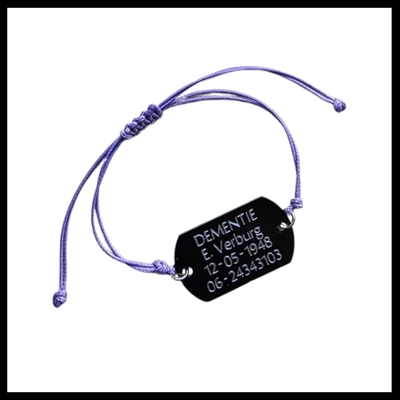 Armband SOS eigen tekst gegraveerd verstelbaar RVS model dogtag mini zwart