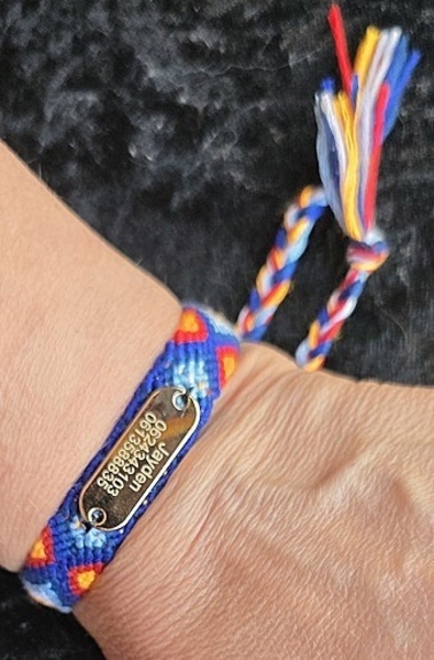 Bohemian armband met gegraveerde tag