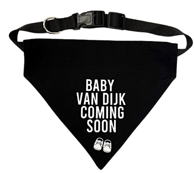 Honden bandana bedrukt met baby coming soon en familie naam