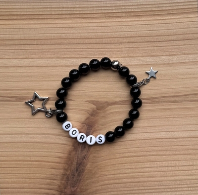 Kindersieraden: jongens armband met naam model "nieuw begin"    